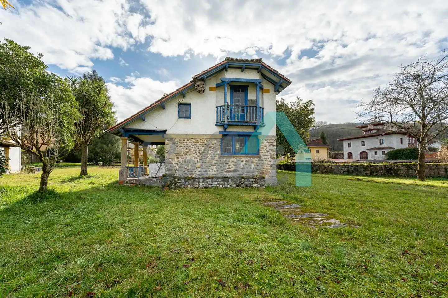 Vista exterior de Casa o xalet en venda en Piloña amb Jardí privat, Parquet i Terrassa