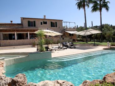 Casa con balcón en venta en Sencelles