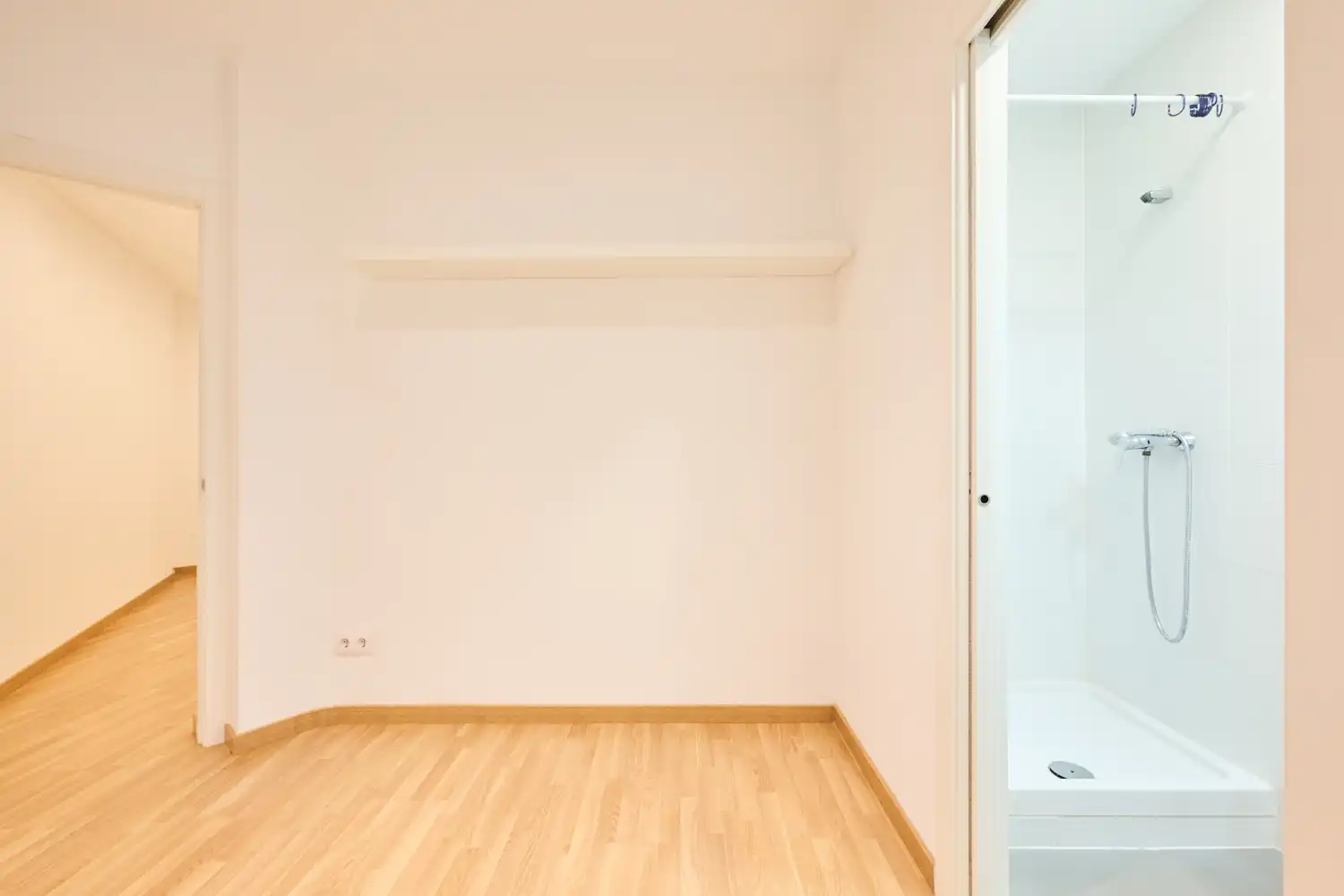 Habitación de Piso en venta en Barcelona con Aire acondicionado, Calefacción y Horno