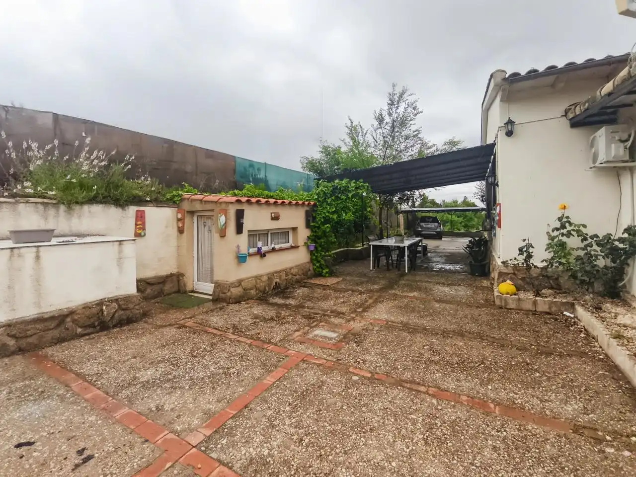 Jardín de Casa o chalet en venta en Barajas de Melo con Aire acondicionado, Calefacción y Jardín privado