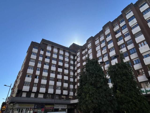 Piso en Venta en GENERAL ELORZA en Salesas - Foncalada - Campoamor