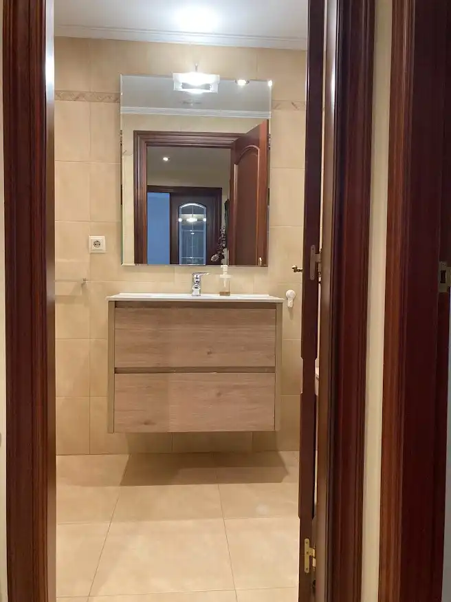 Bany de Apartament en venda en Narón
