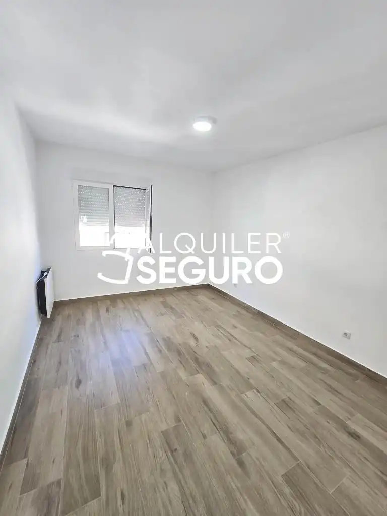 Habitación de Piso de alquiler en San Fernando de Henares con Aire acondicionado, Calefacción y Terraza