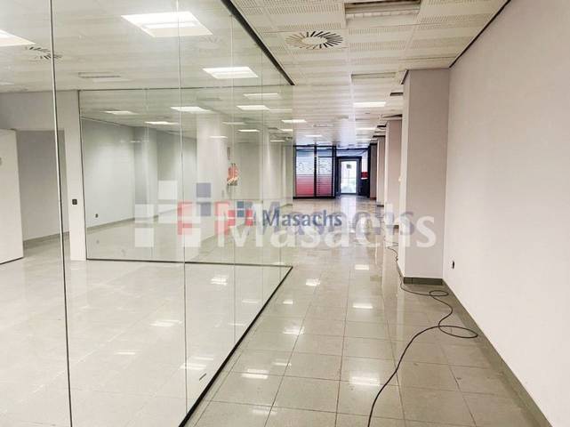 Local comercial en Venta en Barri del Centre