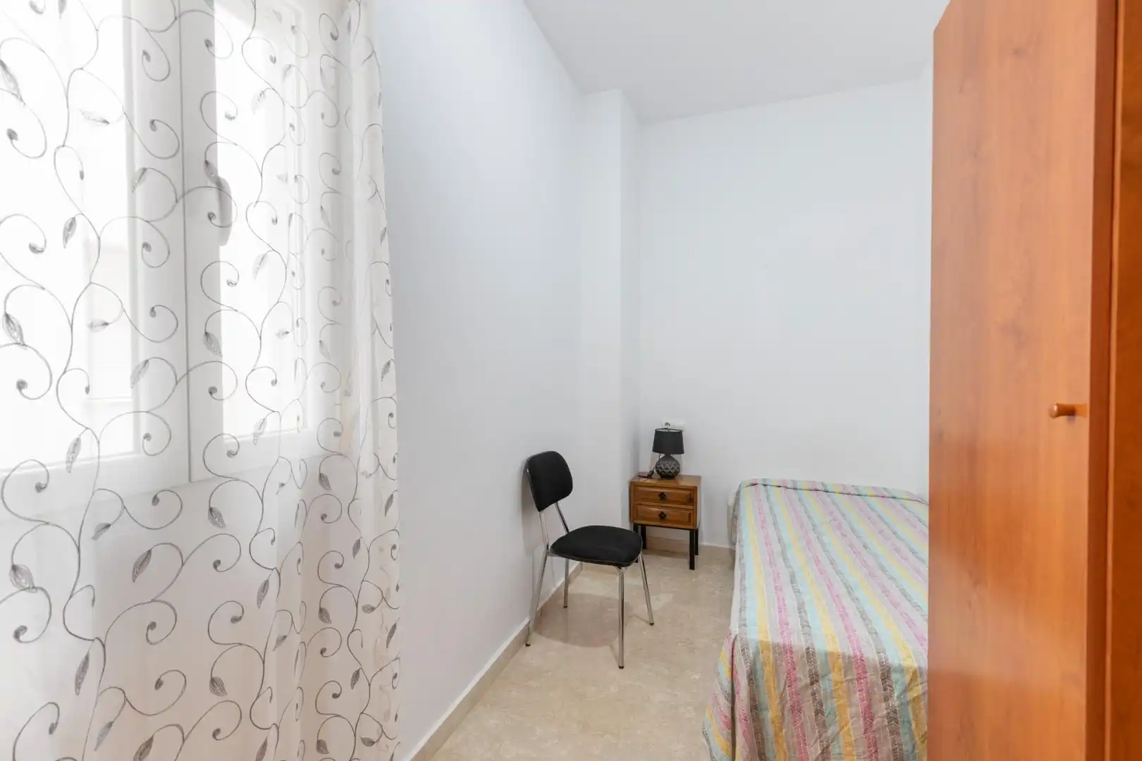 Bedroom of Flat for sale in Granada  with Heating and Balcony