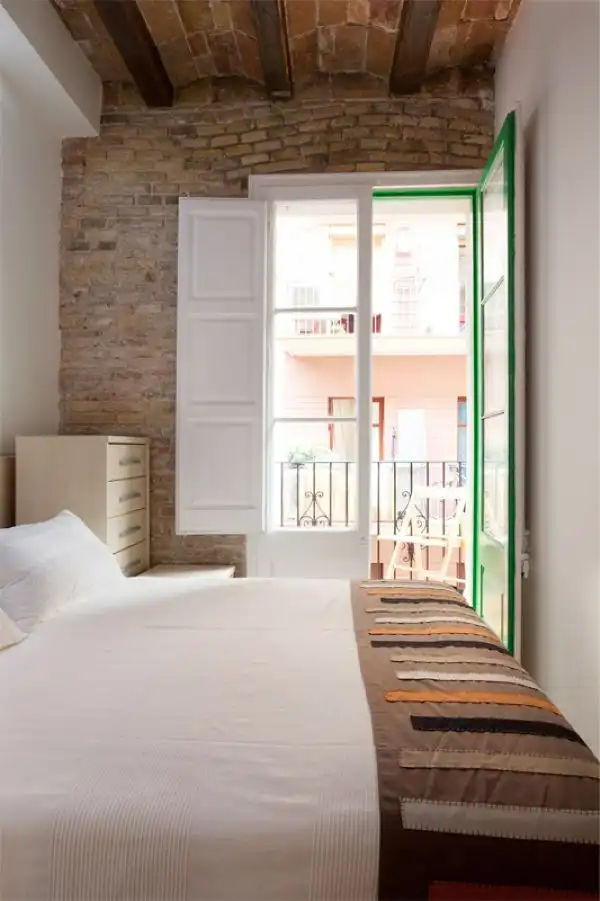 Schlafzimmer von Wohnungen zum Verkauf in Barcelona mit Möbliert, Ofen und Mikrowelle
