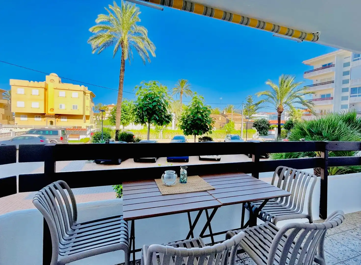 Terrasse von Wohnungen zum Verkauf in Dénia mit Klimaanlage, Heizung und Privatgarten