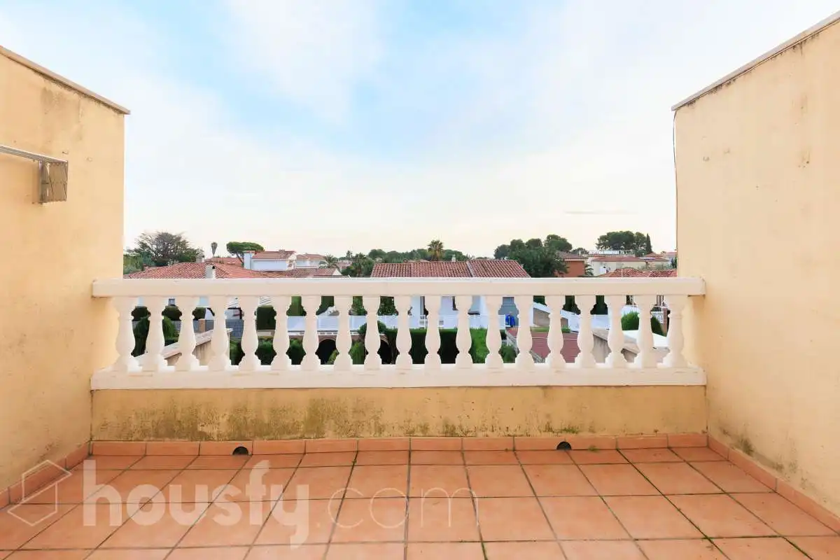House with terrace for sale in CL De les Gardenies ., imagen 23