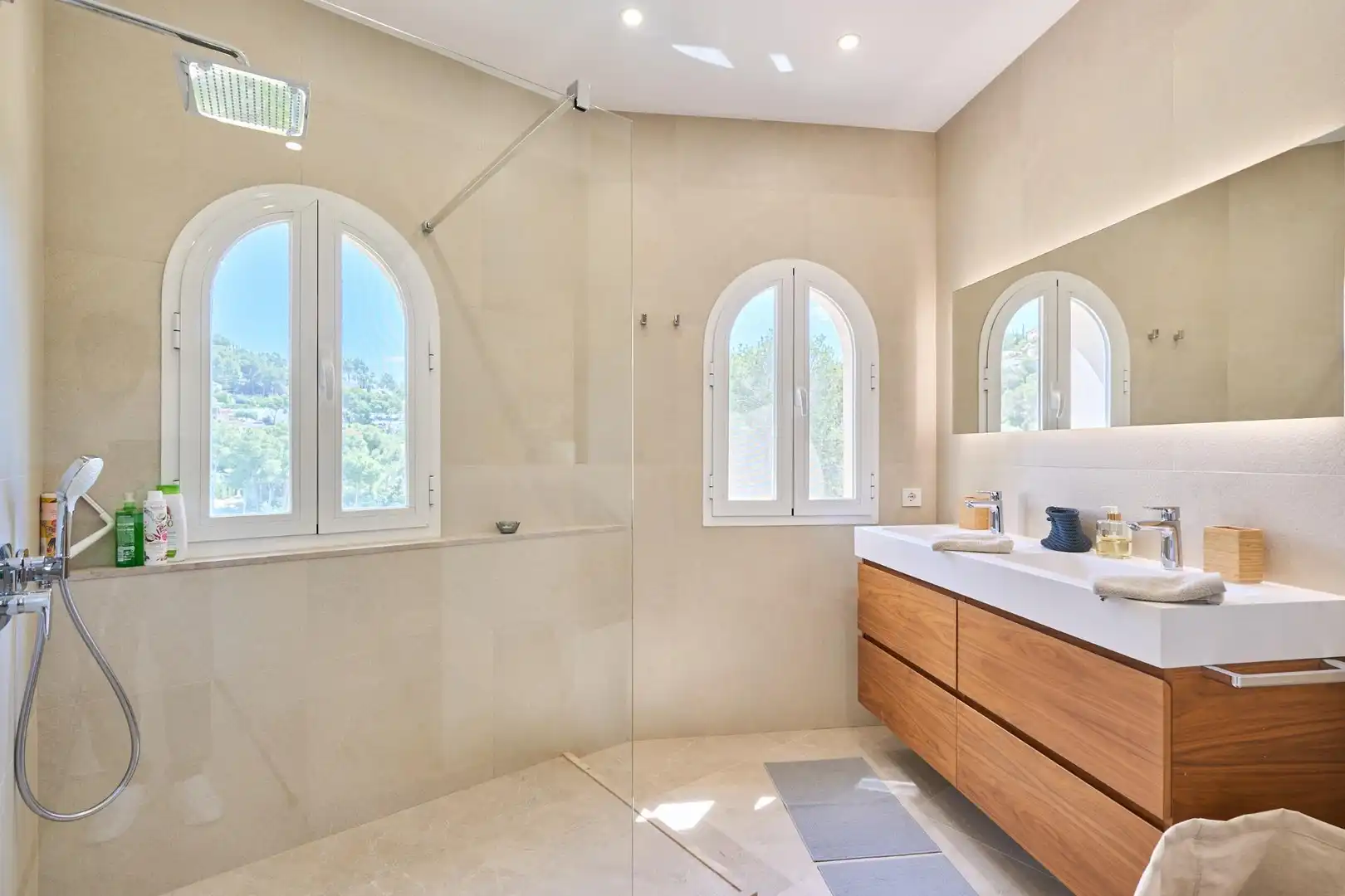 Bany de Casa o xalet en venda en  Palma de Mallorca amb Aire condicionat, Jardí privat i Parquet