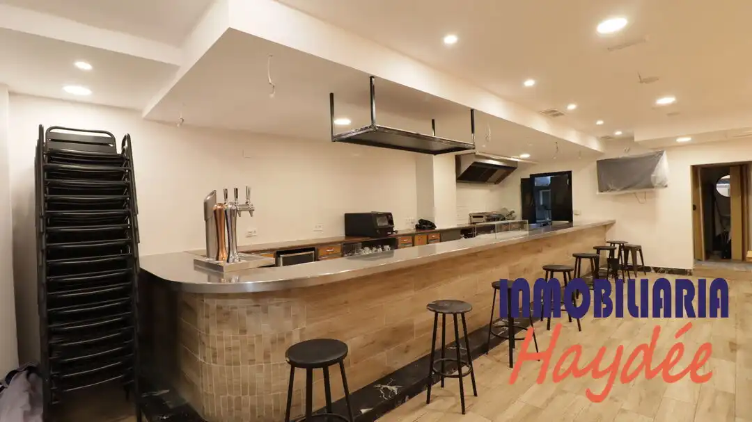 Local comercial en venda a Las Arenas, imagen 3