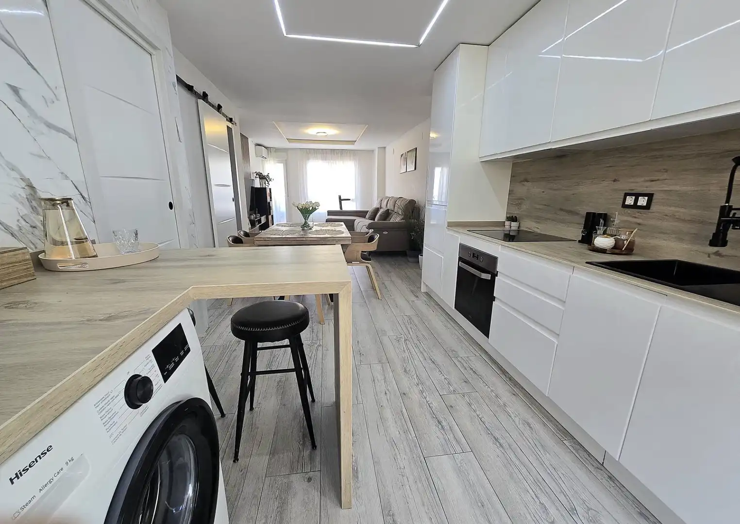 Kitchen of Flat for sale in Málaga  with Air Conditioner, Terrace and Storage room
