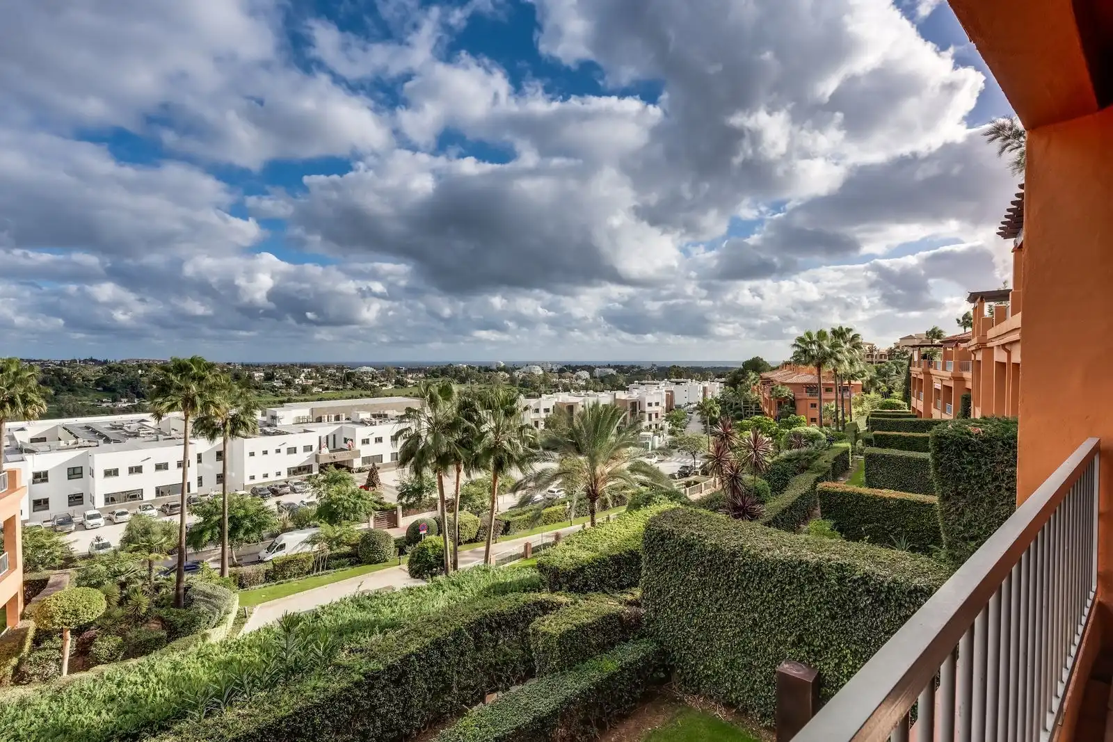 Apartament amb piscina en venda a Calle Pico Alcazaba 21, imagen 2