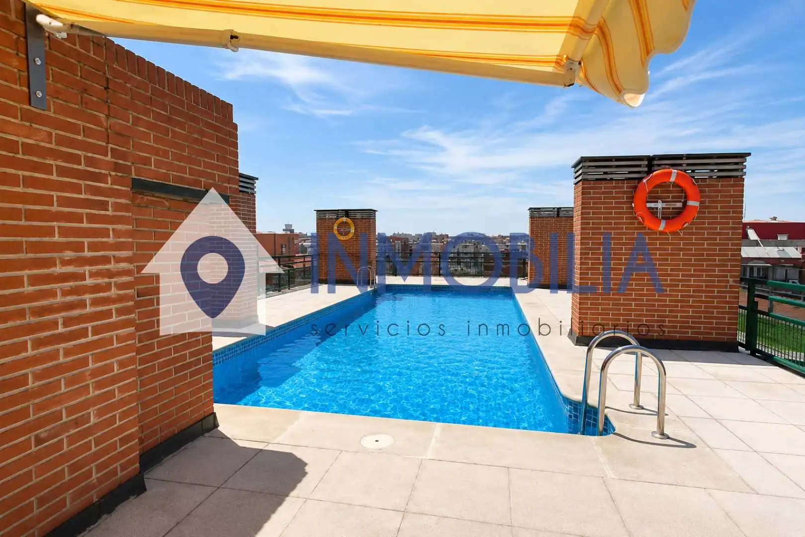 Piscina de Piso en venta en Madrid con Aire acondicionado, Calefacción y Piscina