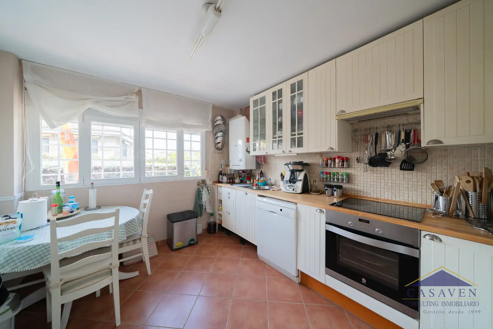 Kitchen of Houses for sale in Las Rozas de Madrid  with Heating, Private garden and Terrace