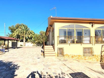 Vista exterior de Casa o xalet en venda en San Vicente del Raspeig / Sant Vicent del Raspeig amb Calefacció, Jardí privat i Terrassa