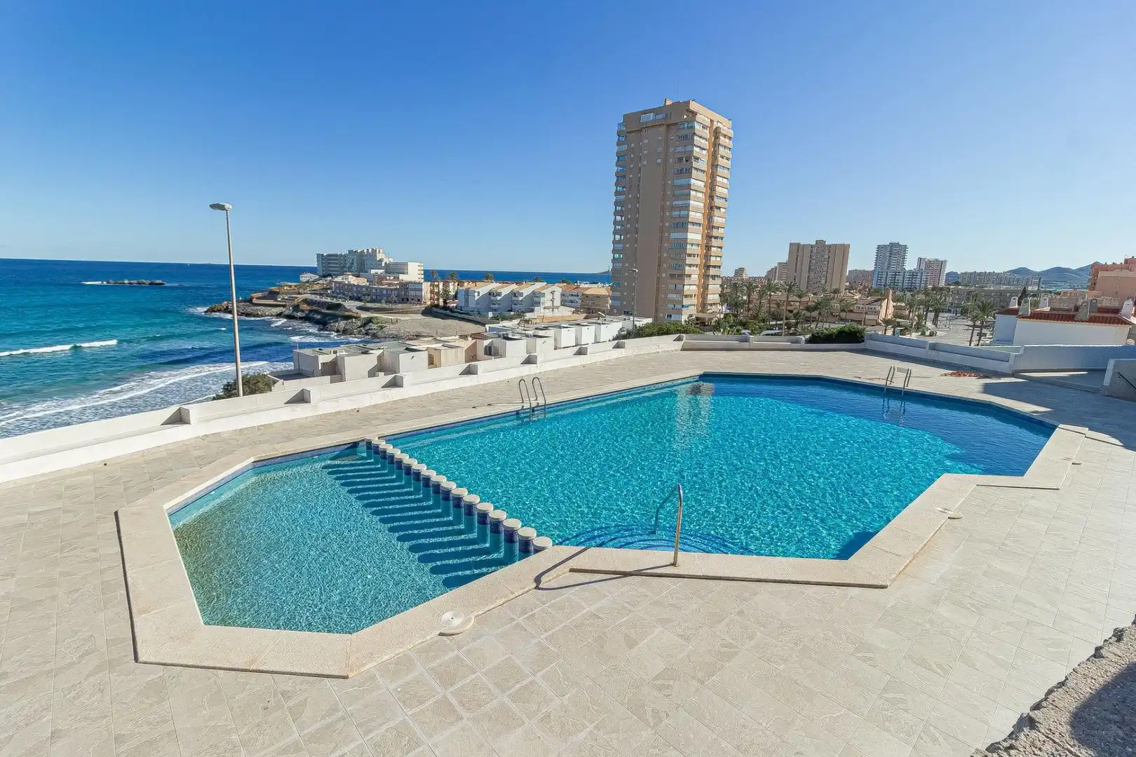 Piscina de Casa o chalet en venta en La Manga del Mar Menor con Terraza, Amueblado y Piscina comunitaria