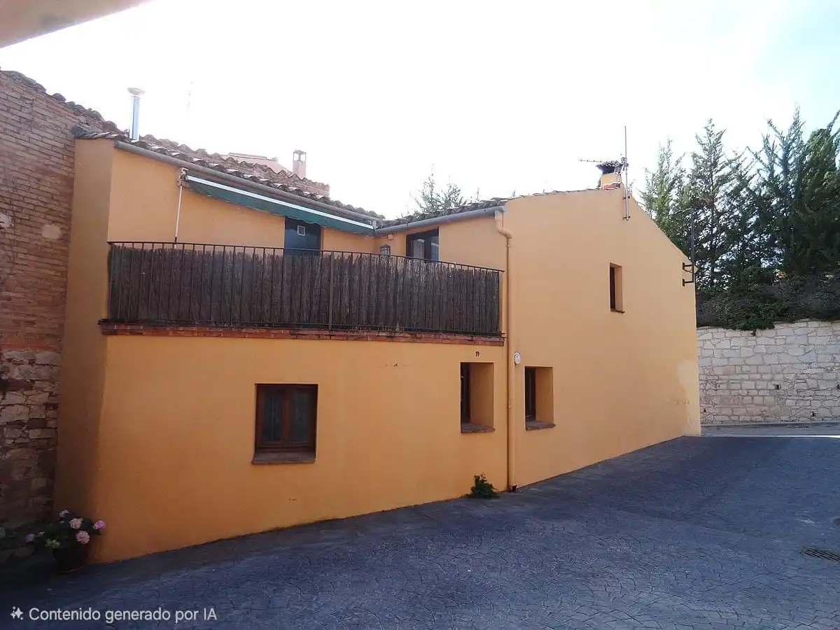Außenansicht von Einfamilien-Reihenhaus zum Verkauf in Moià mit Heizung, Terrasse und Balkon