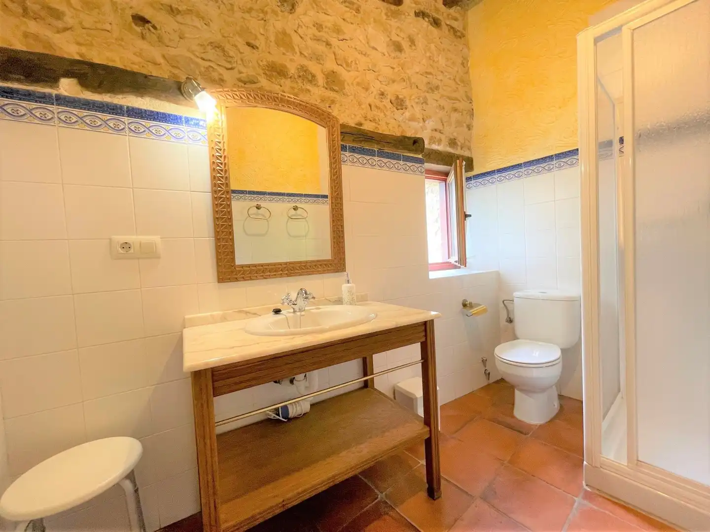 Badezimmer von Country house zum Verkauf in Villarcayo de Merindad de Castilla la Vieja mit Terrasse, Möbliert und Balkon