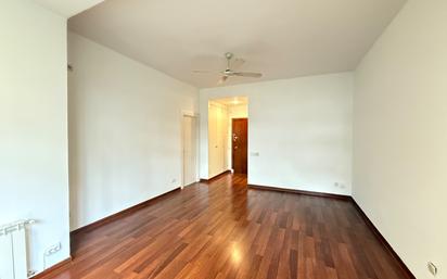 Flat to rent in  Madrid Capital  with Heating