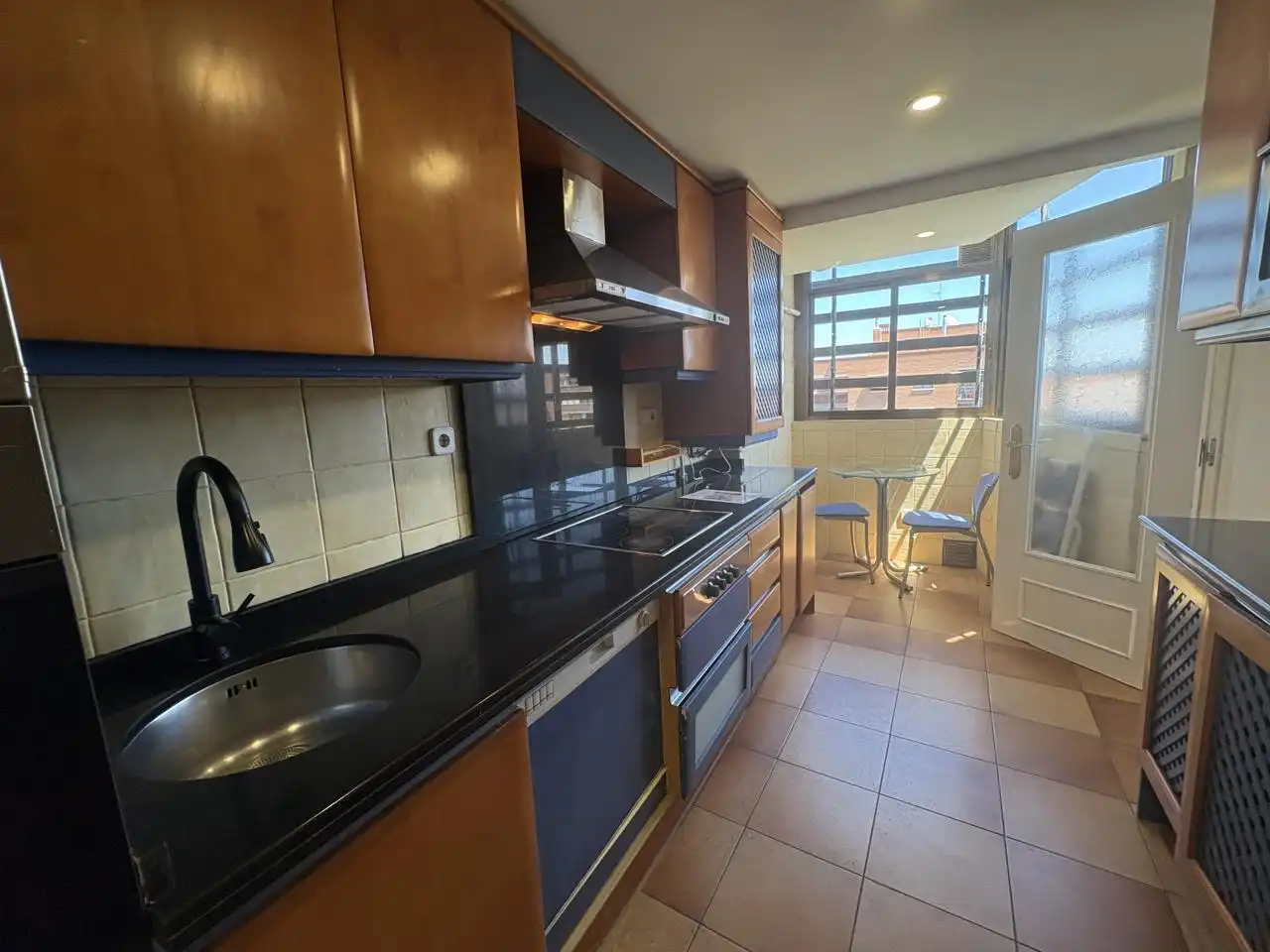 Küche von Maisonette zum Verkauf in Madrid mit Heizung und Parkett