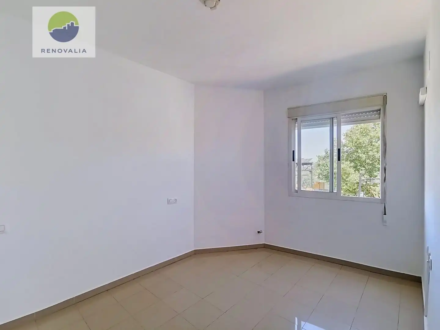 Habitación de Piso en venta en Ogíjares con Aire acondicionado y Calefacción