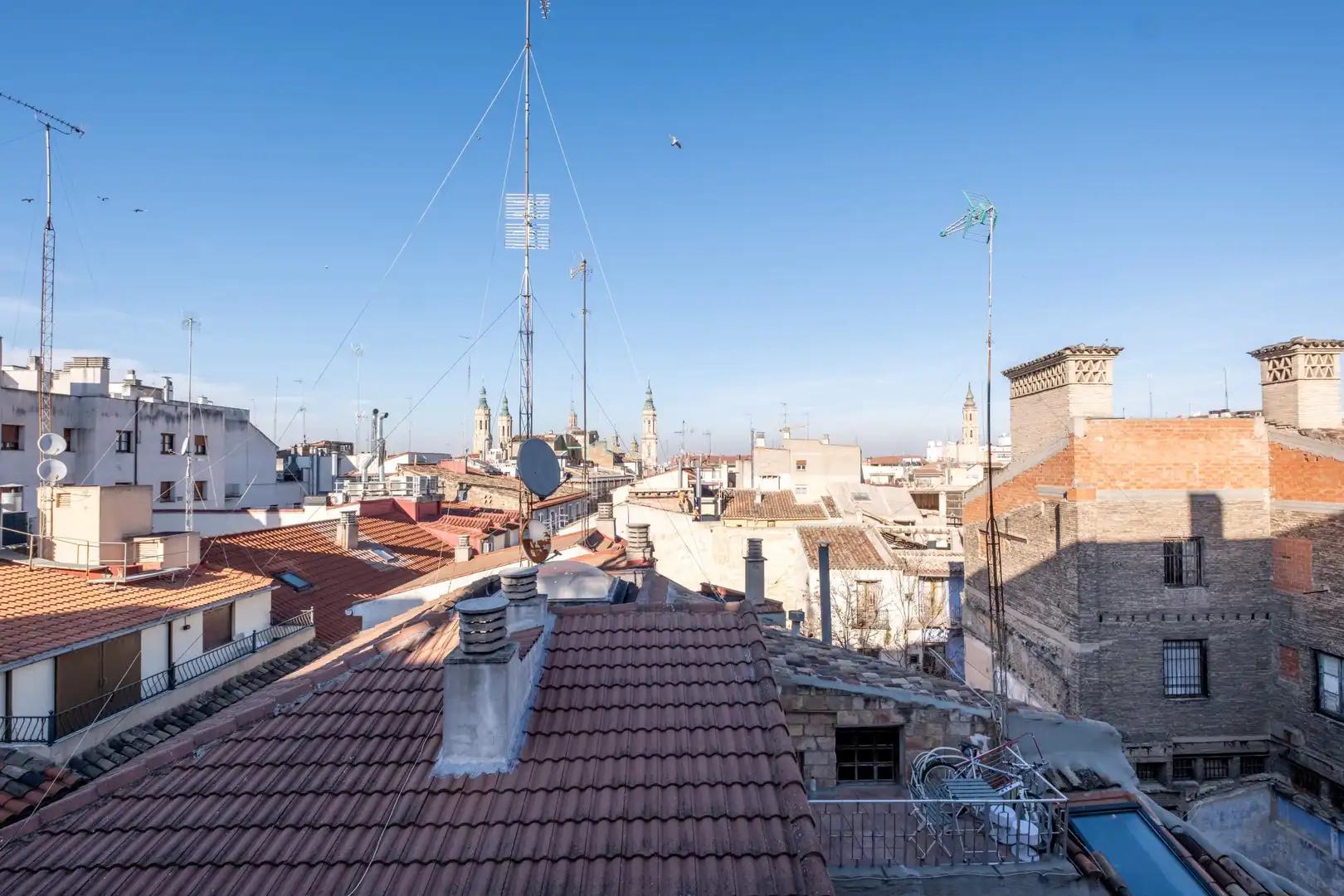Vista exterior de Piso en venta en Zaragoza con Aire acondicionado, Calefacción y Terraza