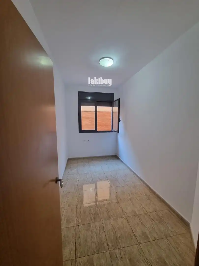 Habitación de Piso en venta en Tàrrega con Calefacción y Terraza