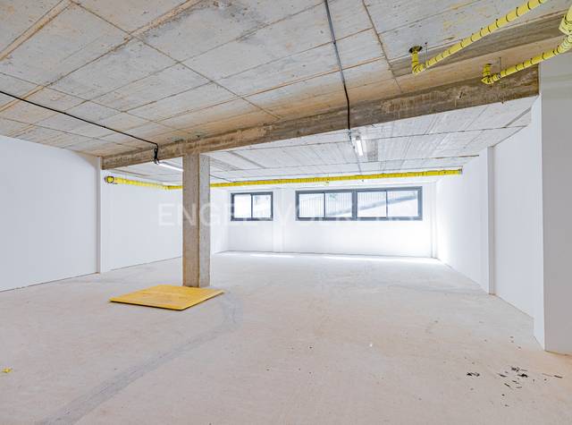 Local comercial en Alquiler en Sarrià