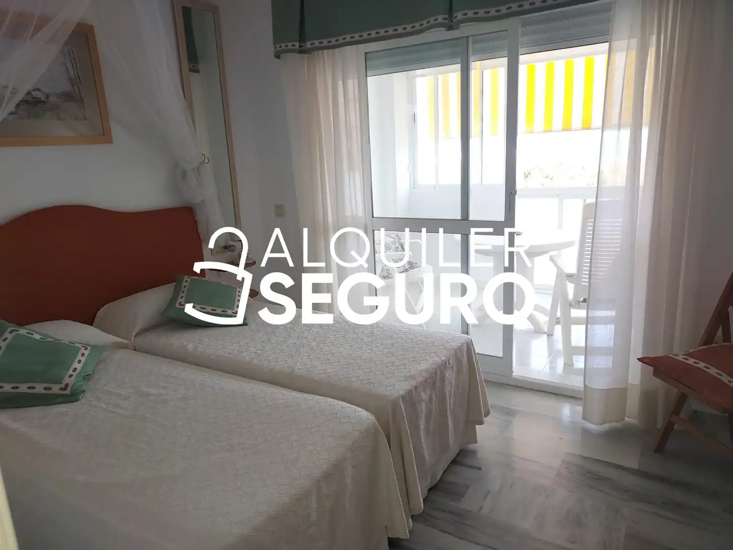 Bedroom of Attic for rent in Benalmádena  with Terrace, Swimming Pool and Furnished