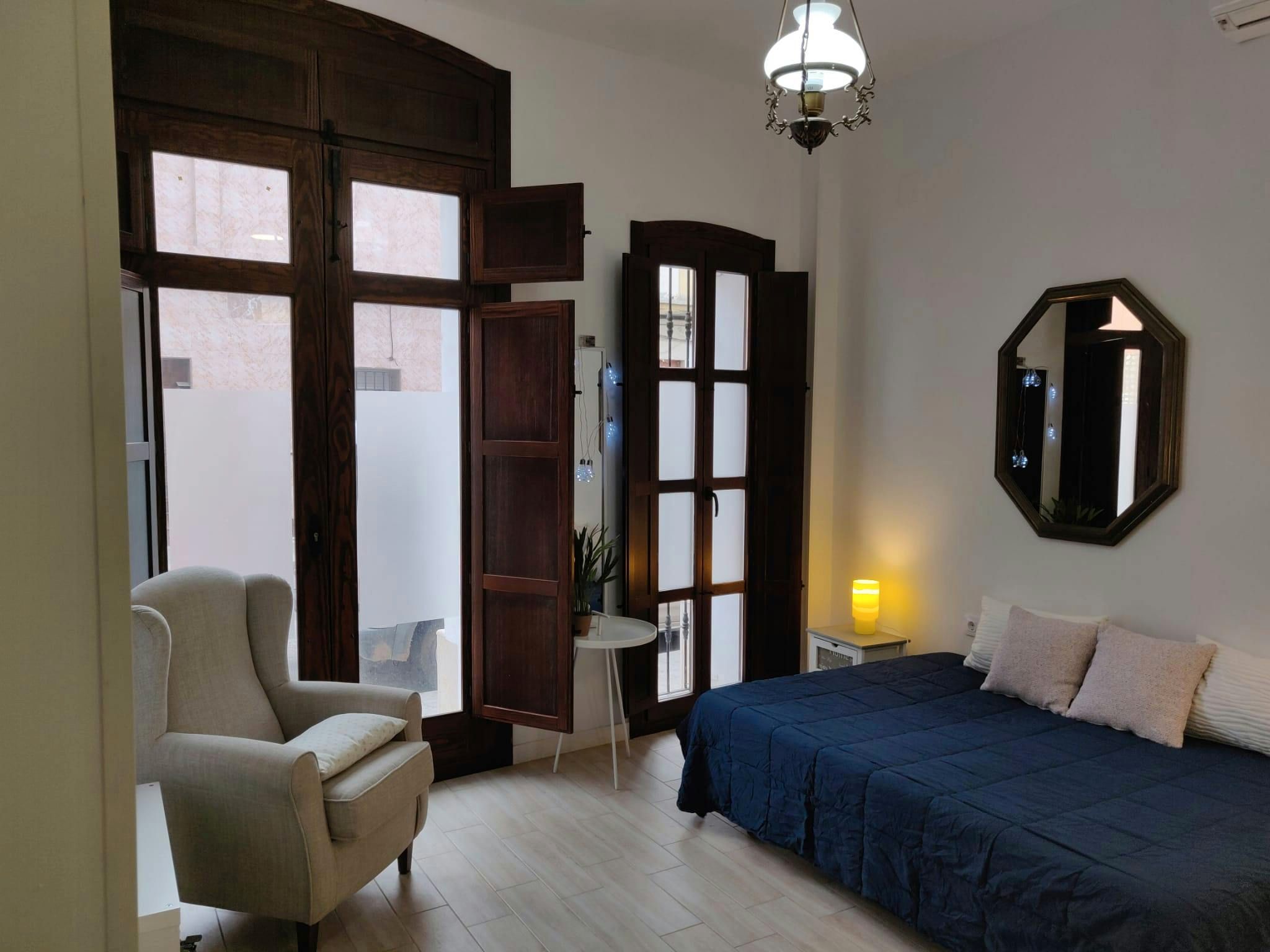 Dormitori de Pis de lloguer en  Valencia Capital amb Aire condicionat, Calefacció i Moblat