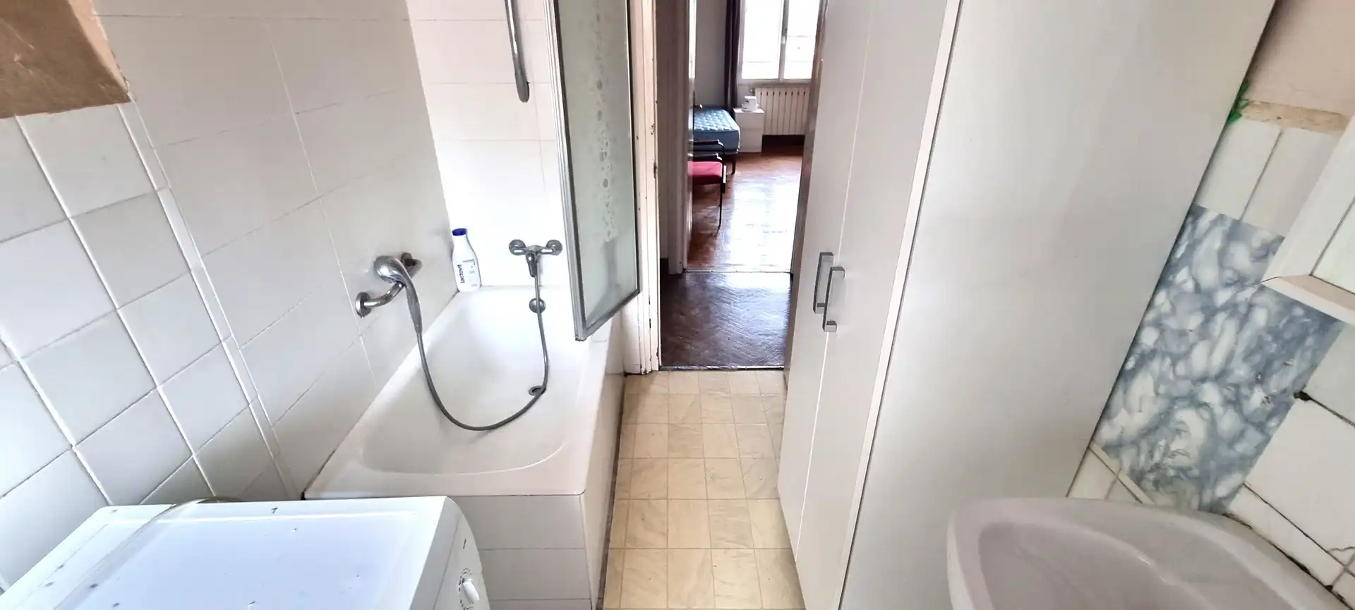 Baño de Piso de alquiler en Bilbao  con Calefacción, Amueblado y Horno