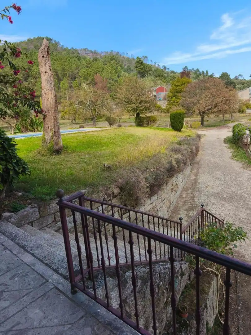 Garden of Land for sale in Ribadavia