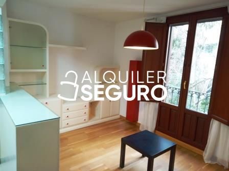 Pis de lloguer a cuchilleria , Casco Viejo