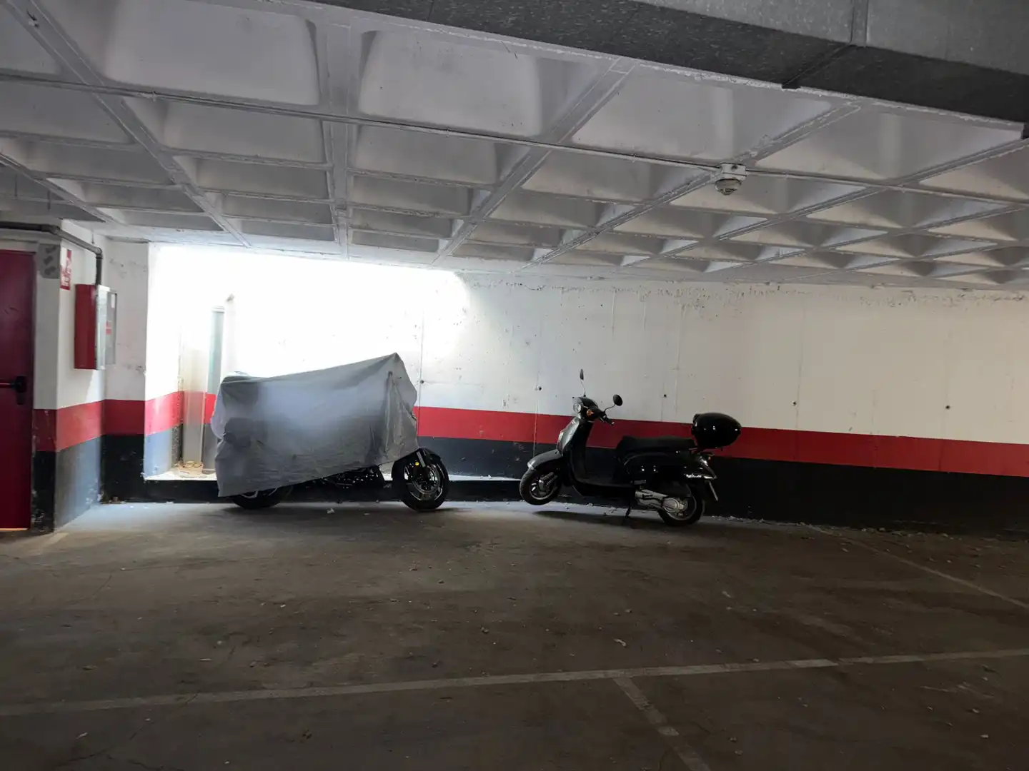 Einzelparkplatz mit Aufzug zum Verkauf in Calle de Santa Leonor