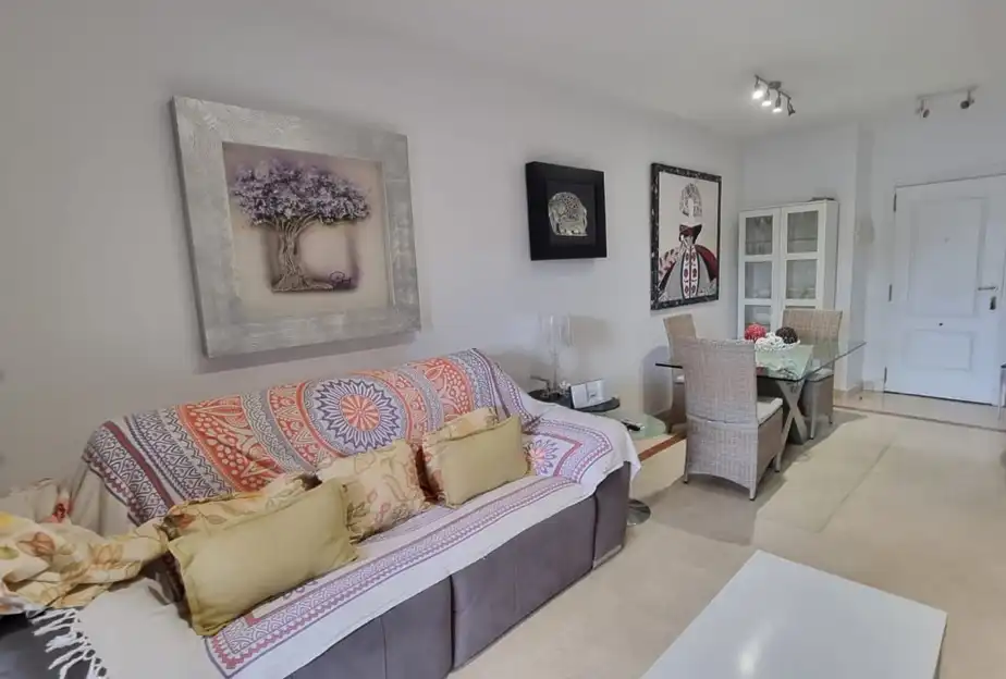 Sala d'estar de Pis en venda en Manilva amb Moblat, Forn i Rentadora