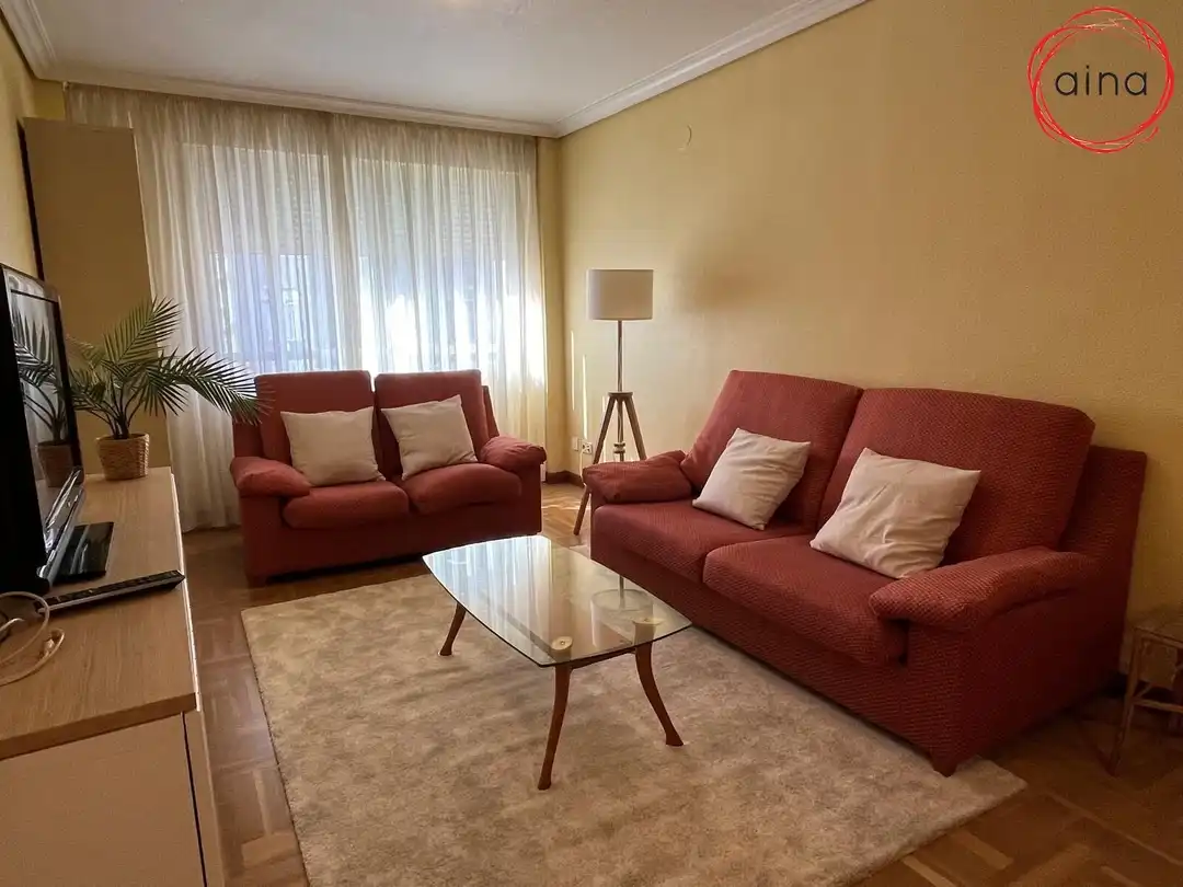 Flat for rent in Calle BENJAMIN DE TUDELA, Mendebaldea - Ermitagaña