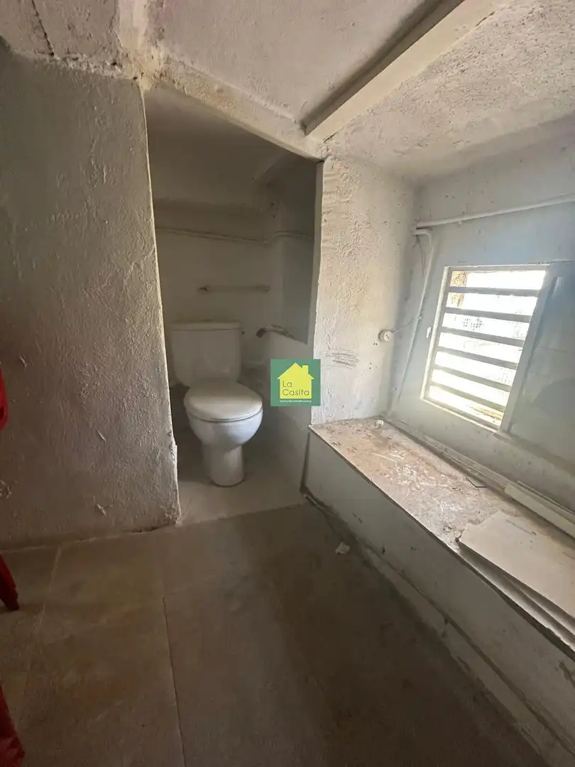 Bathroom of Commercial properties for sale in Albacete