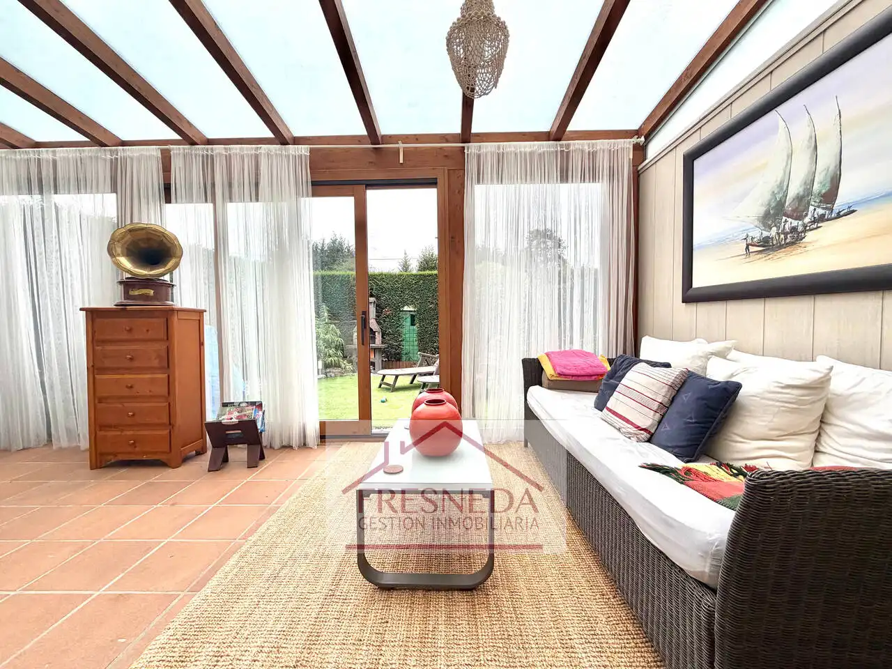 Jardí de Casa adosada en venda en Siero amb Calefacció, Jardí privat i Parquet