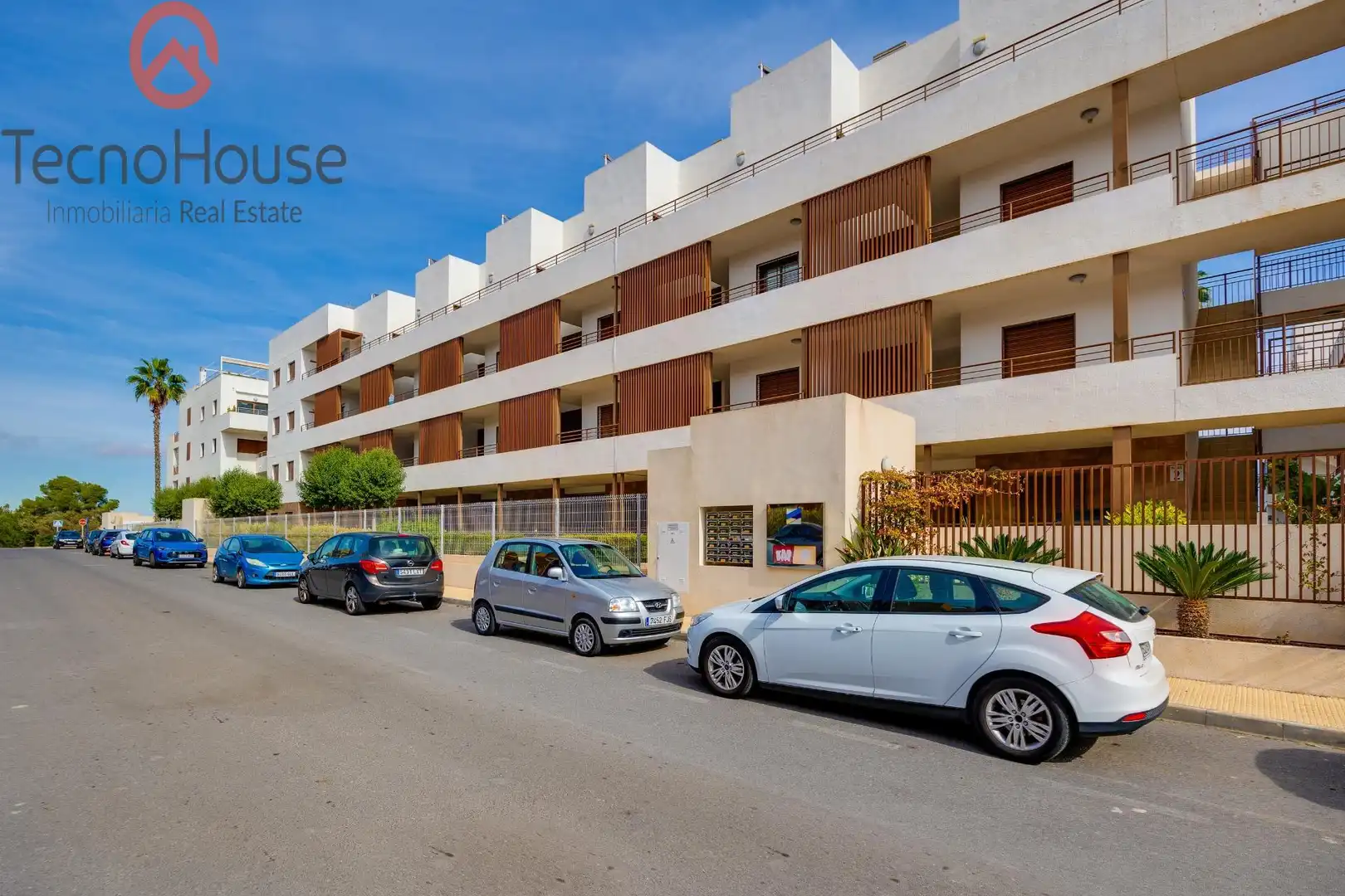 Vista exterior de Apartament en venda en Orihuela amb Aire condicionat, Calefacció i Jardí privat