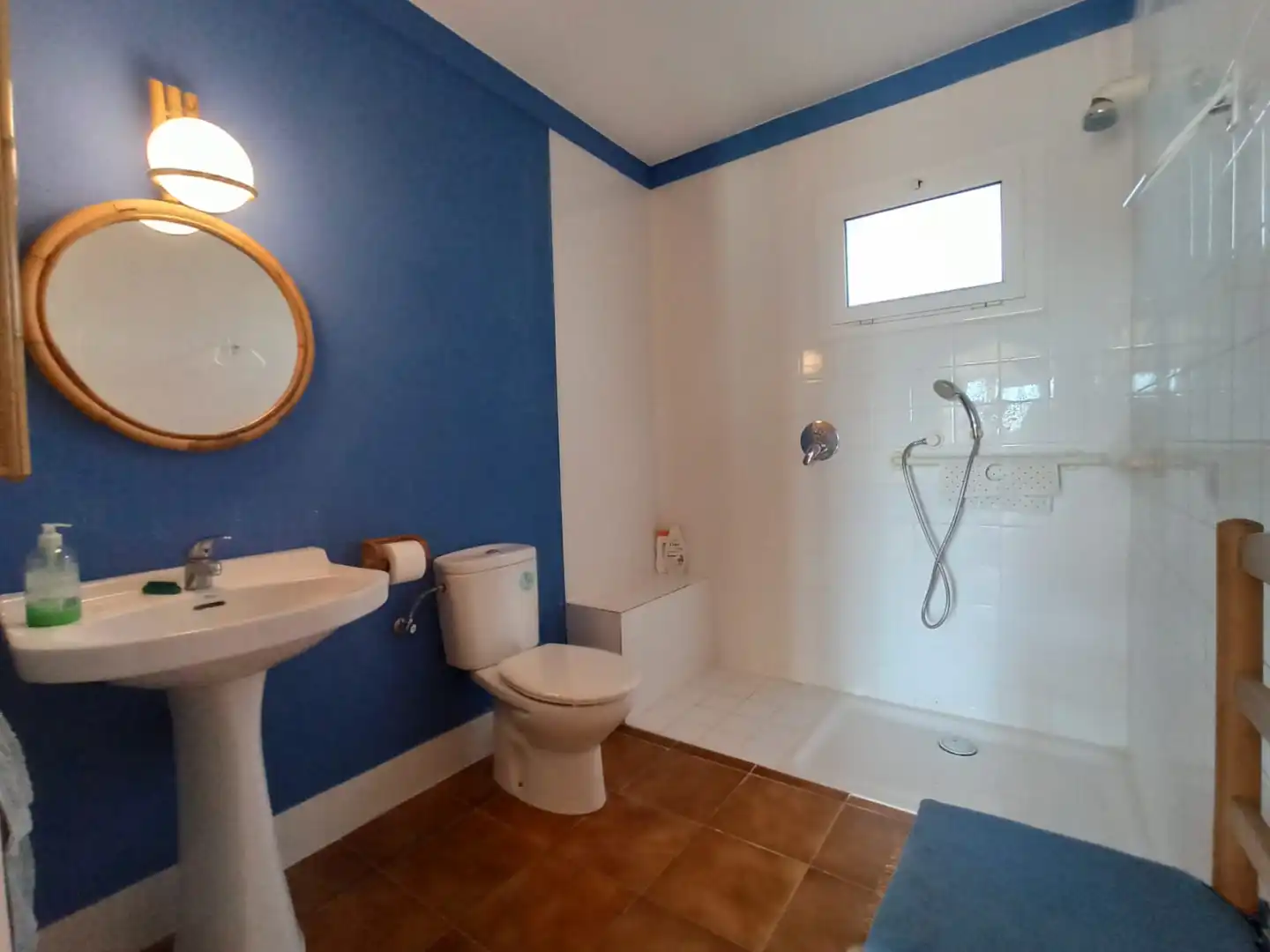 Baño de Finca rústica en venta en Vilopriu con Jardín privado, Terraza y Amueblado