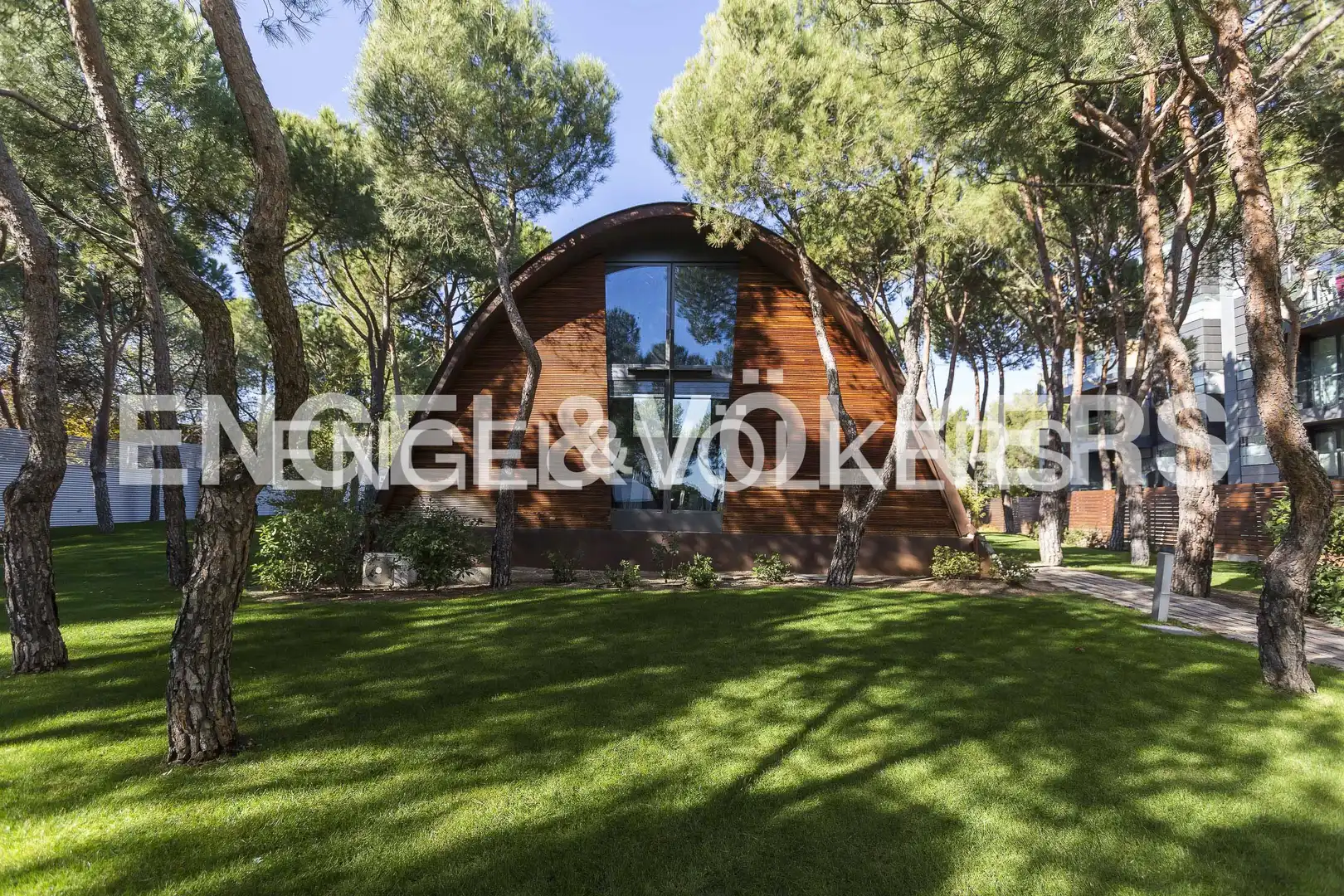 Exterior view of Flat for rent in Majadahonda  with Air Conditioner, Heating and Private garden