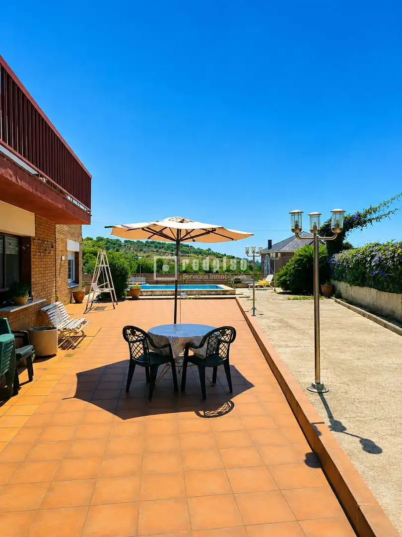 Terrace of Houses for sale in Badalona  with Air Conditioner, Heating and Private garden