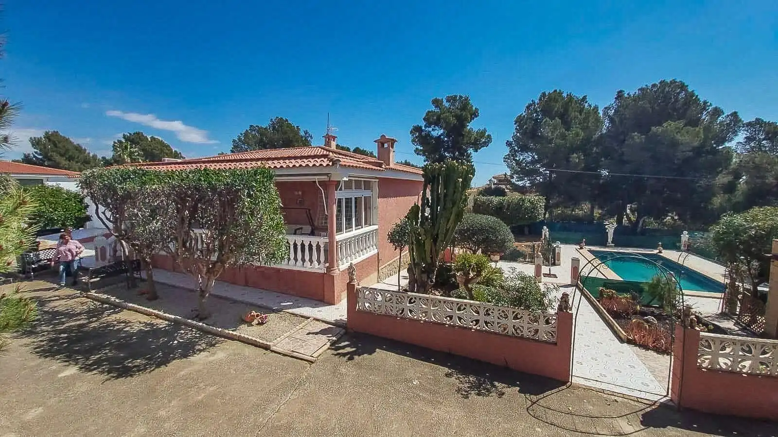 Vista exterior de Casa o chalet en venta en La Nucia con Aire acondicionado, Jardín privado y Terraza