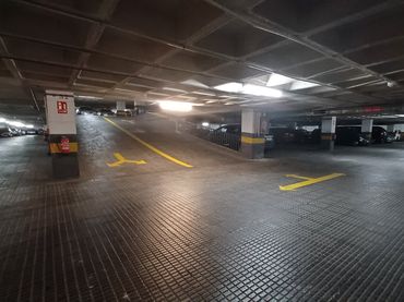 Individuel avec ascenseur à vendre à Carrer de Rocafort 116