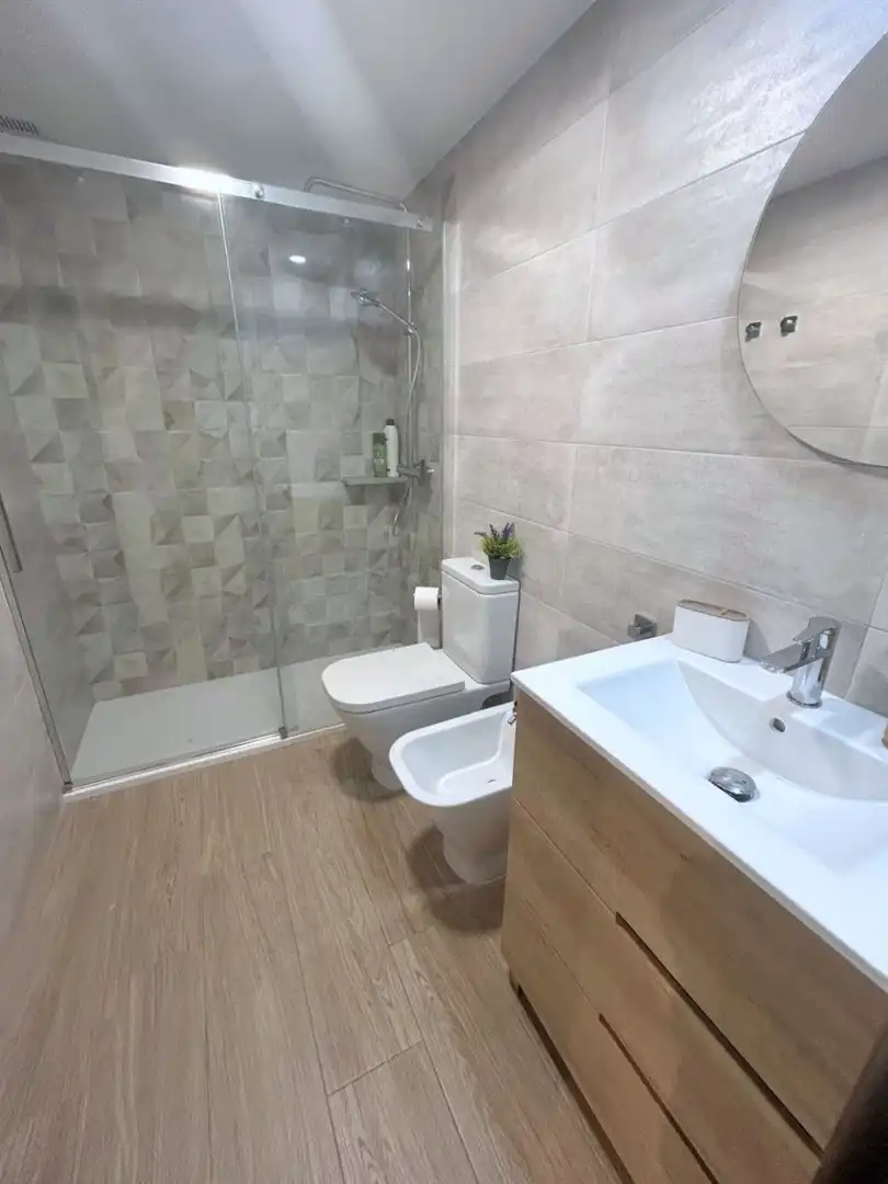 Baño de Apartamento de alquiler en Cullera con Terraza, Amueblado y Piscina comunitaria