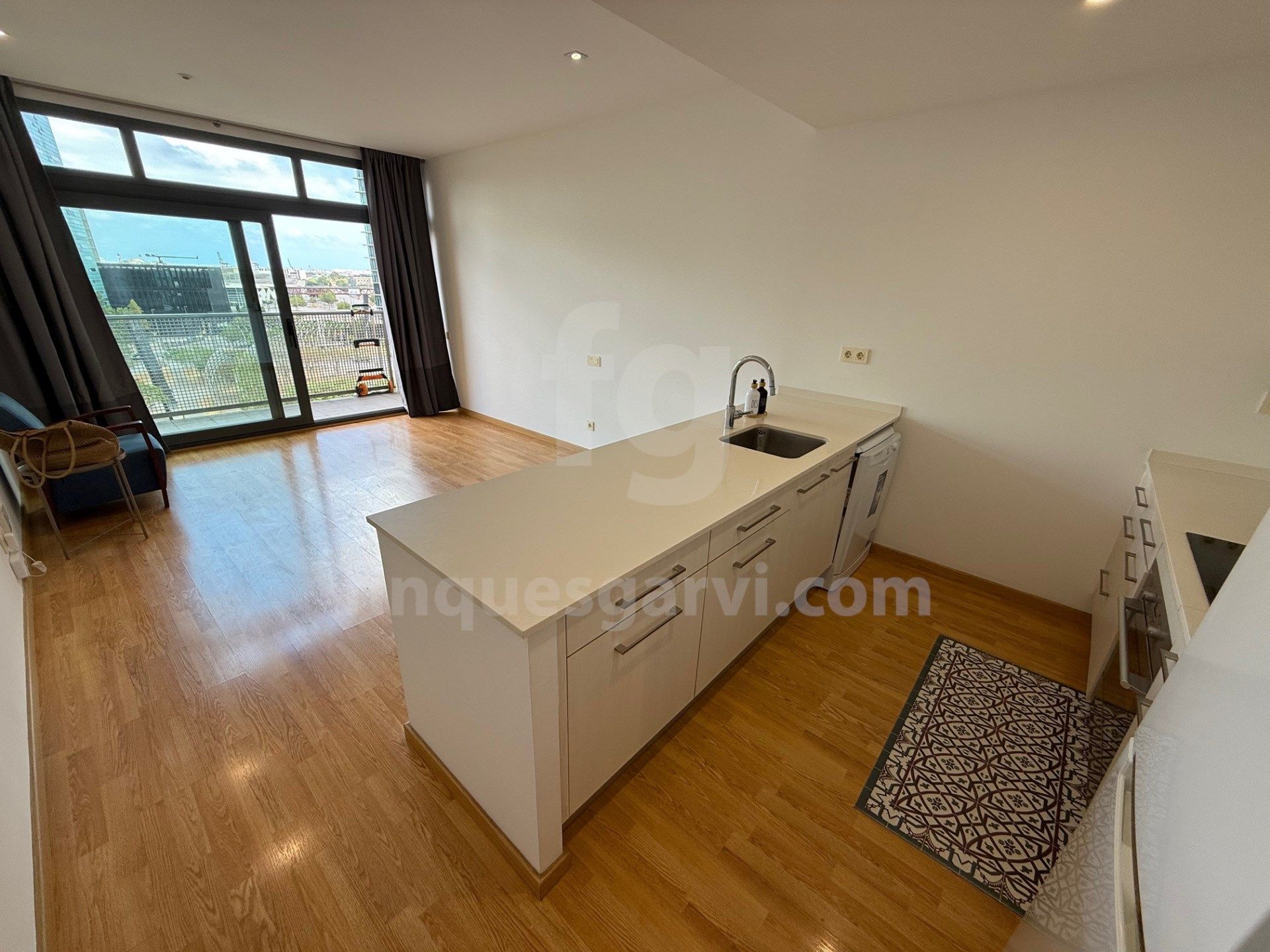 Kitchen of Duplex to rent in L'Hospitalet de Llobregat  with Air Conditioner, Heating and Swimming Pool