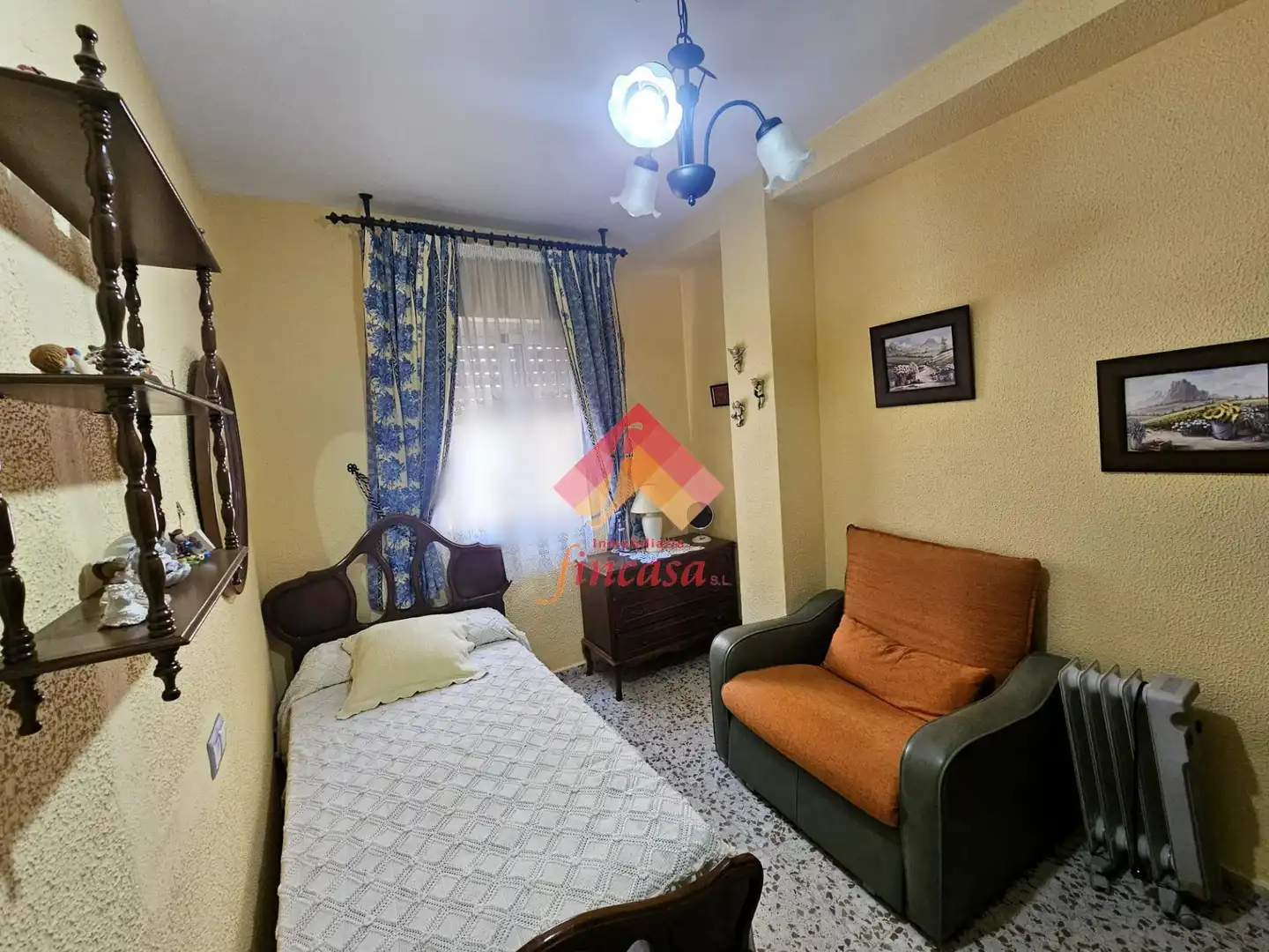 Bedroom of Flat for rent in Ronda  with Terrace and Furnished