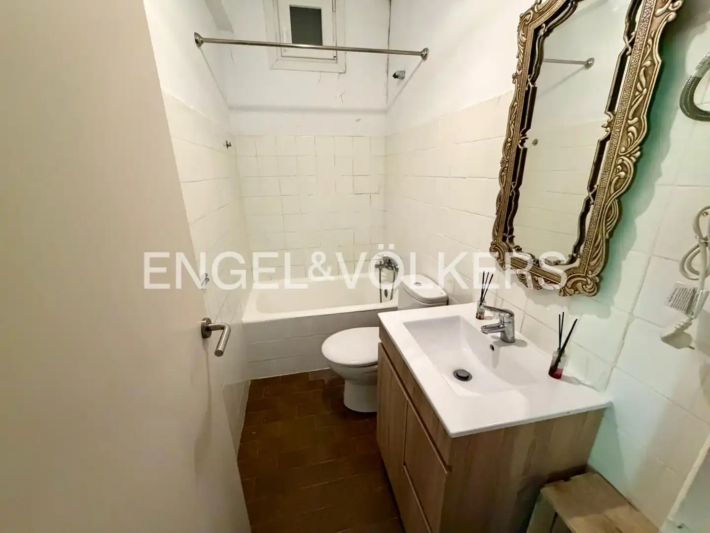 Baño de Piso de alquiler en El Escorial con Calefacción, Parquet y Terraza
