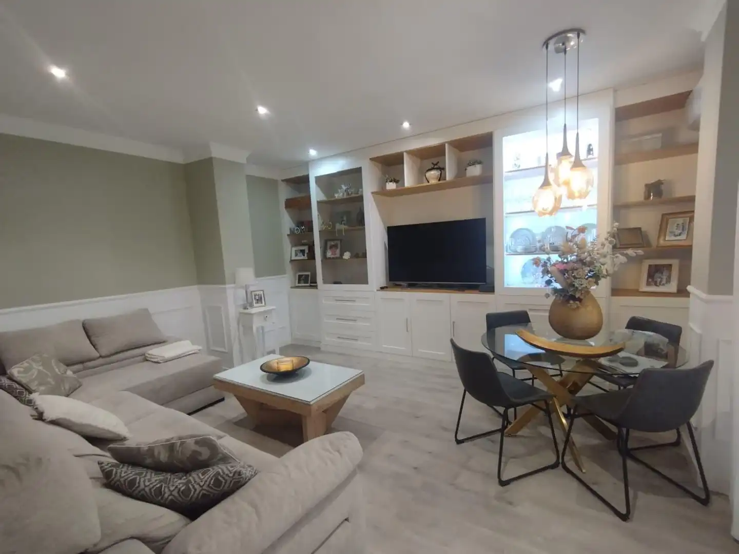 Sala d'estar de Casa o xalet en venda en San Fernando amb Traster