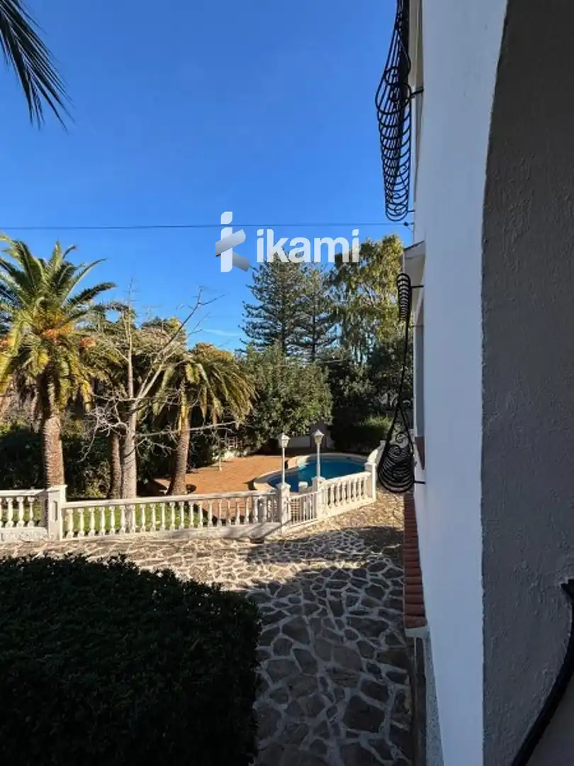 Houses for sale in El Montgó